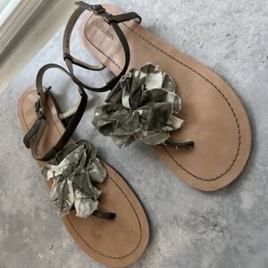 Xhilaration Women's Brown Sandals Size 8 Green Flower Strap Open Toe Ankle Strap